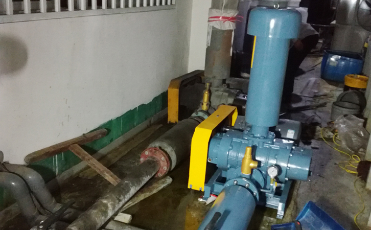 小型熔噴布企業(yè)采用的羅茨鼓風(fēng)機(jī)